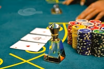 play baccarat online